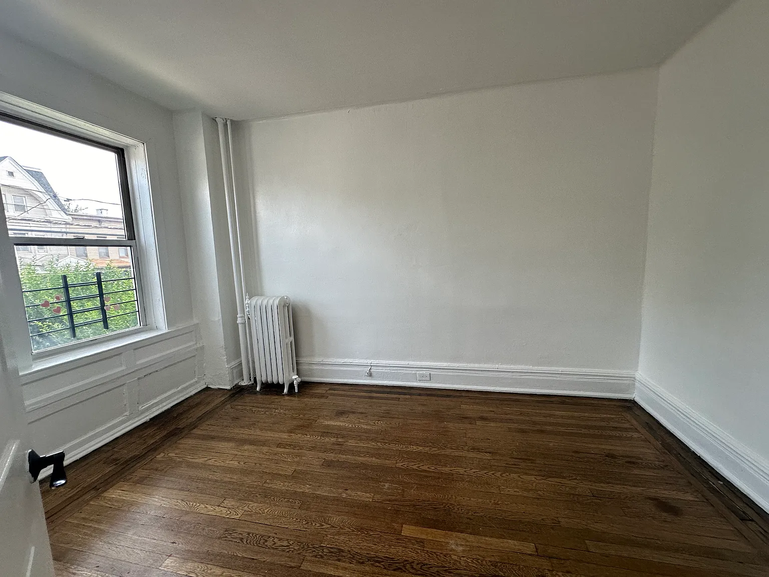 2 bed, 800 sqft, $2,000 — Photo 2