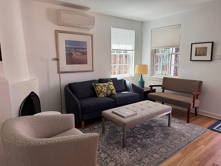 114 W Booth St — Photo 4
