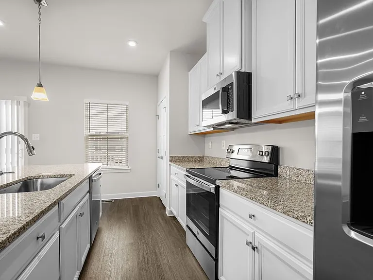 148 Fletcher Cir — Photo 15