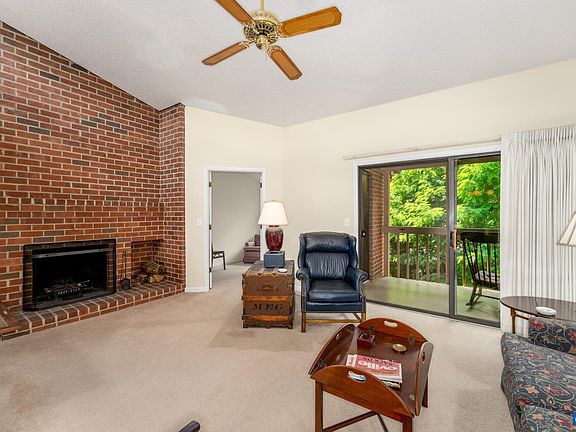 2nd image of 138 Green Turtle Ln APT 11