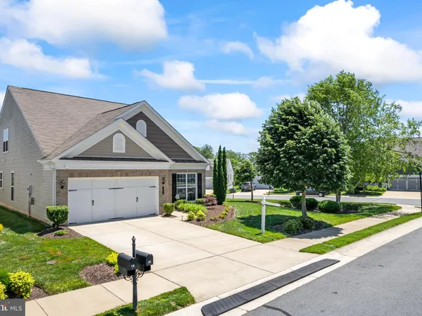 21 Whaleback Ln, Fredericksburg, VA 22406