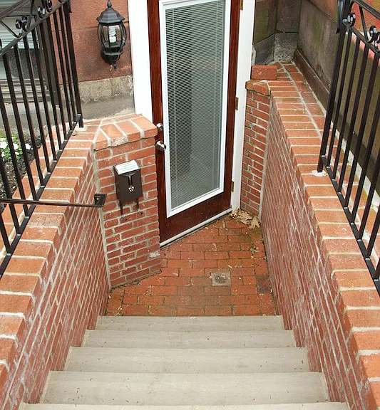 1089 Beacon St #1 — Photo 4