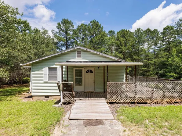 329 Berry Rd, Pelzer, SC 29669