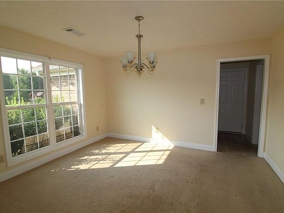 4th image of 2482 Lee Road 44