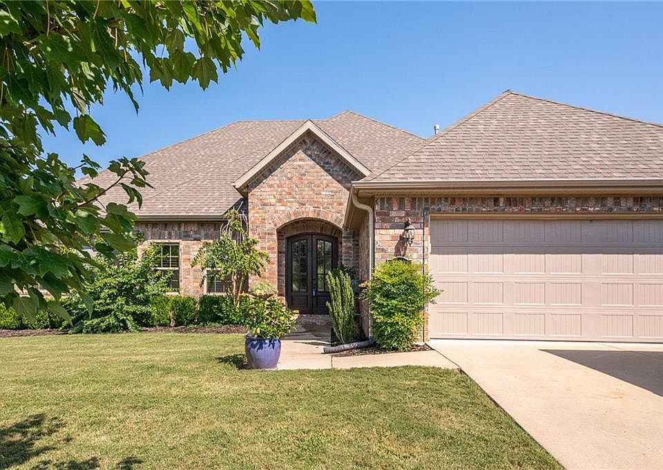 1st image of 3884 E Spyglass Hill Dr