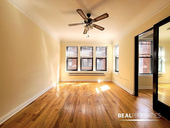 4th image of 4407 N Wolcott Ave #B4