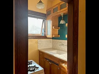 Studio, $949 — Photo 2