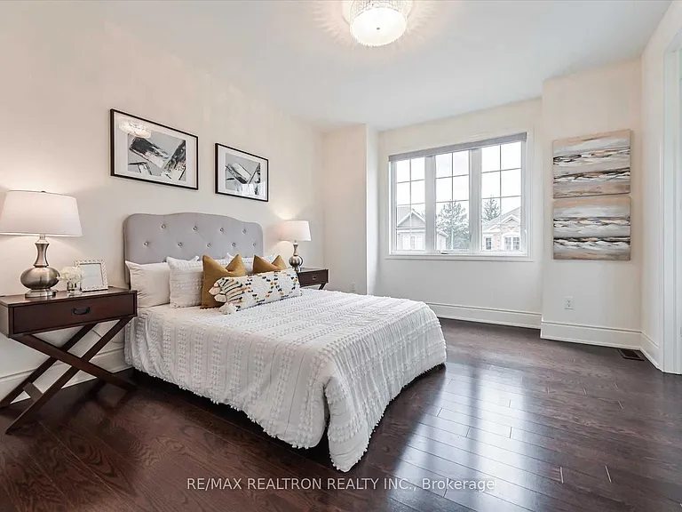 51 Ken Sinclair Cres — Photo 23