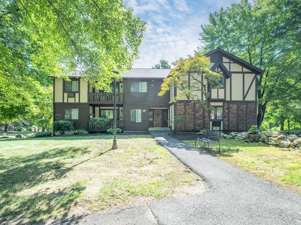4 Canterbury Court #4, Brookfield, CT 06804