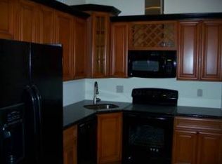 919 Arch St, Philadelphia, PA 19107