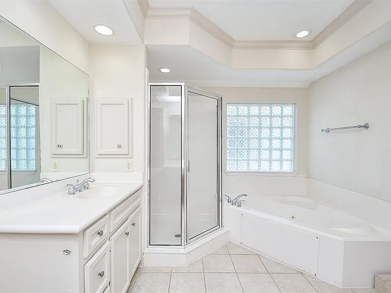 1515 Hyde Park Blvd #39 — Photo 19