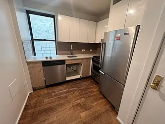 Rented by CITY SKYLINE REALTY INC