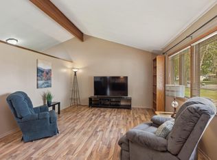 2127 Shale Ln, Eagan, MN 55122