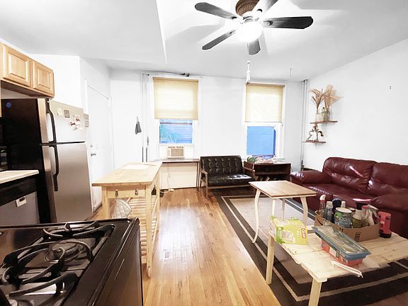 2nd image of 81 Greenpoint Ave #2H