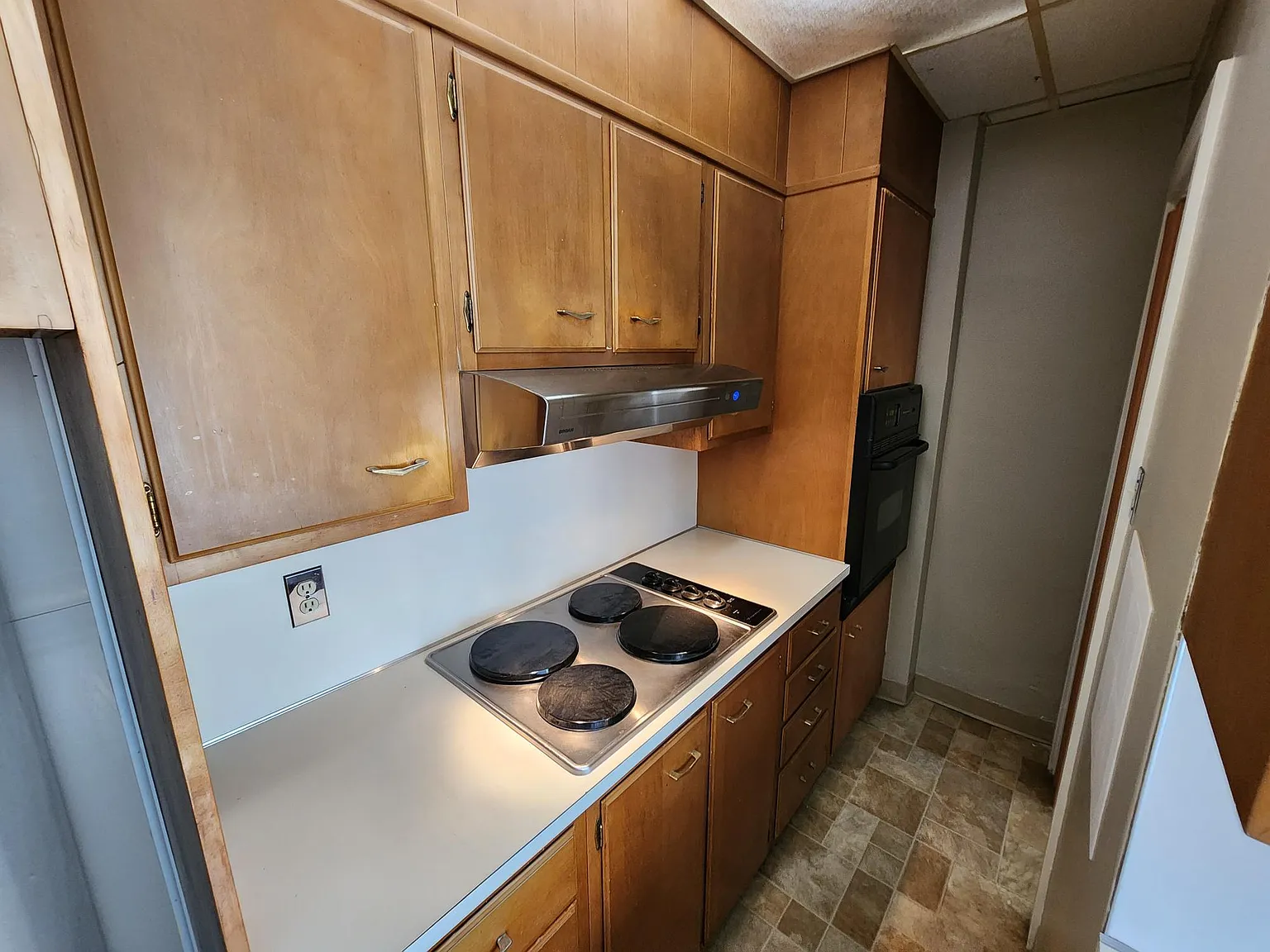 1 bed, 650 sqft, $900 — Photo 2