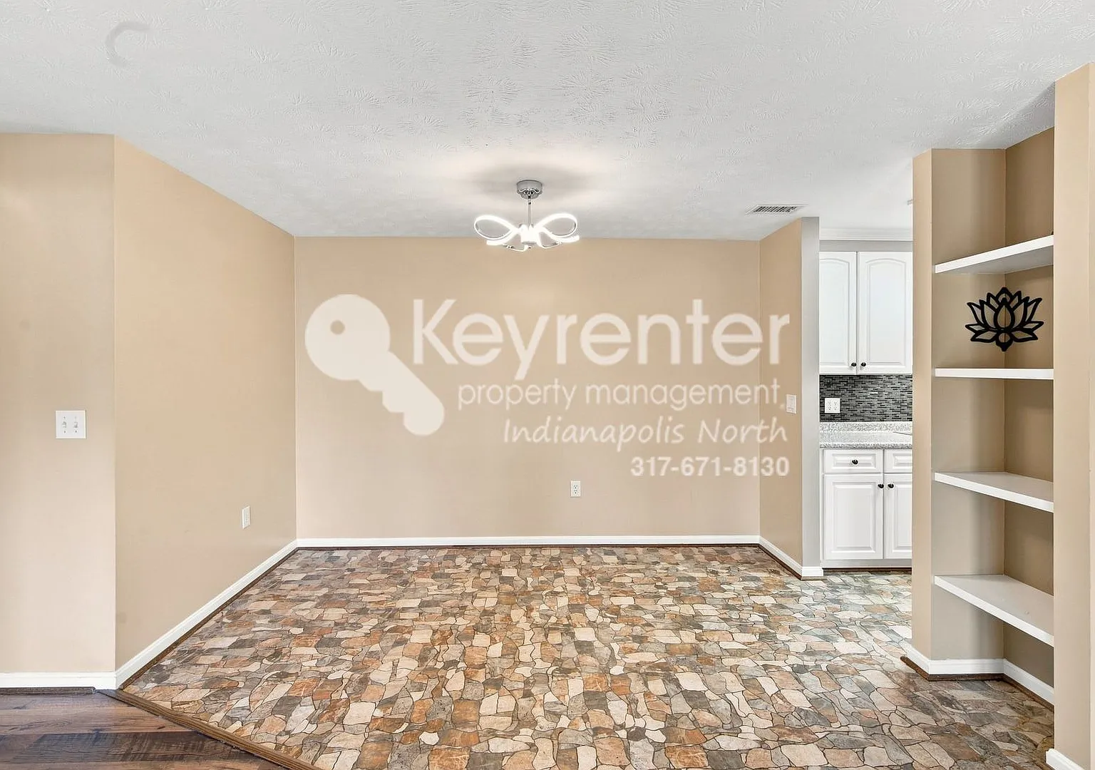 Modern 3-Bedroom Retreat with Pool, Fitness Center & More — Photo 2
