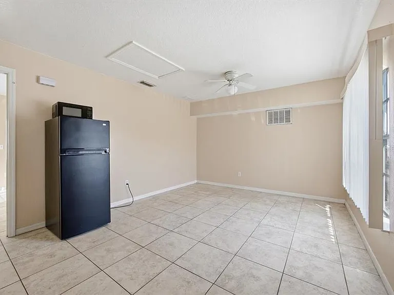 2918 Fan Palm Dr #FRONT — Photo 4