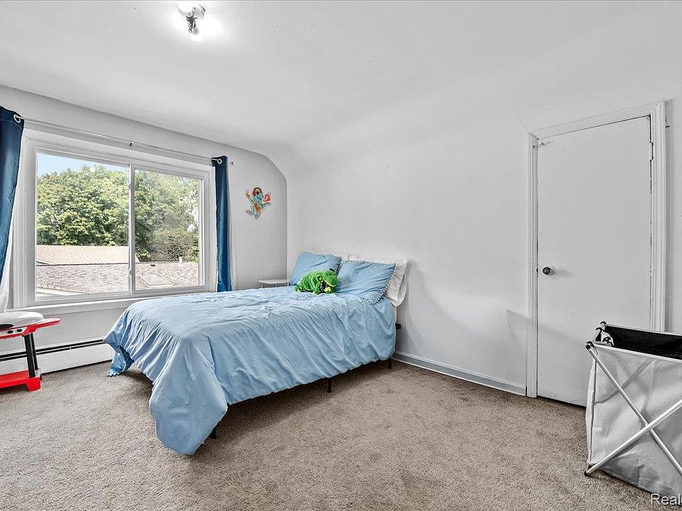 20310 Melvin St, photo 20