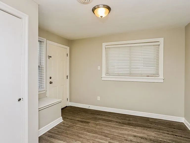 7520 Eunice Ave — Photo 14