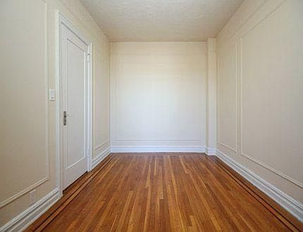 5th image of 3614 165th St APT 6AN