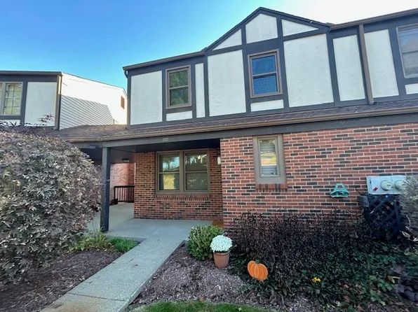 222 Greenwood Dr, Canonsburg, PA 15317