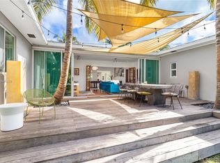 2520 Flamingo Dr, Miami Beach, FL 33140