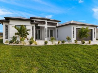 3223 SW 11th Court Cpe, Coral, FL 33914