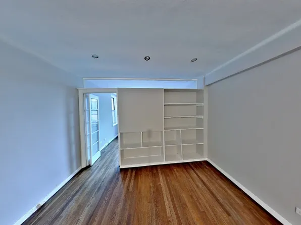 340 East 58th Street image 1 of 4