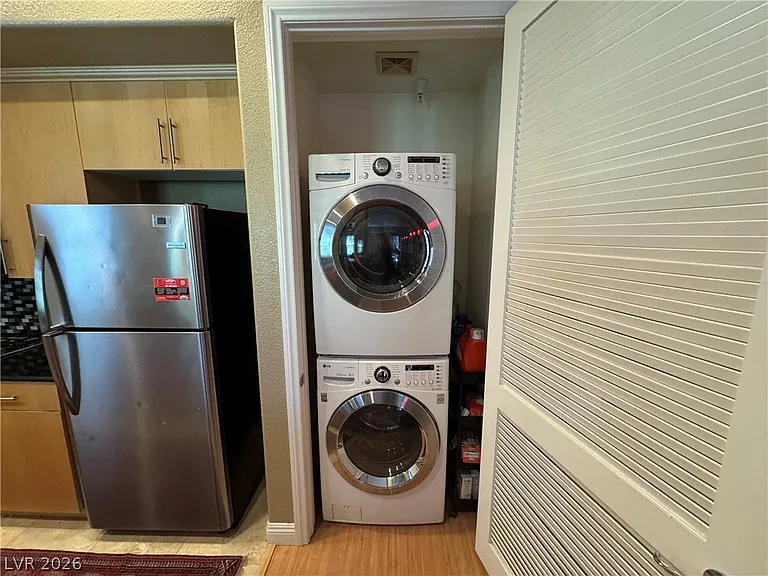 50 E Serene Ave #203 — Photo 14