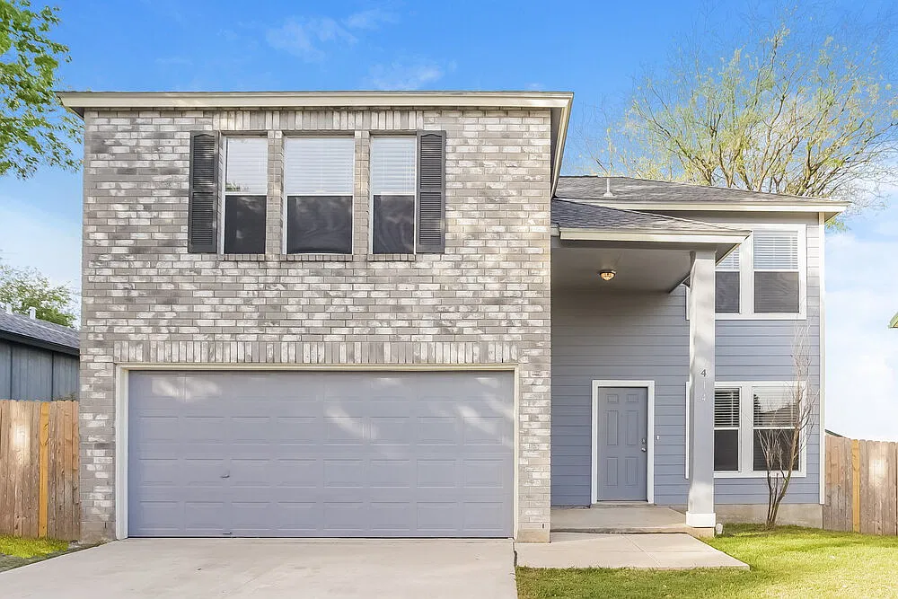 3 bed, 2.5 bath, 1534 sqft, $1,520 — Photo 1