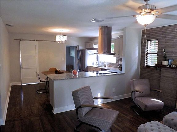 2nd image of 7505 N Dartmouth Ave