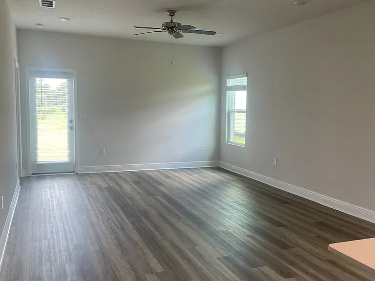 8178 Fox Hunt Dr — Photo 5