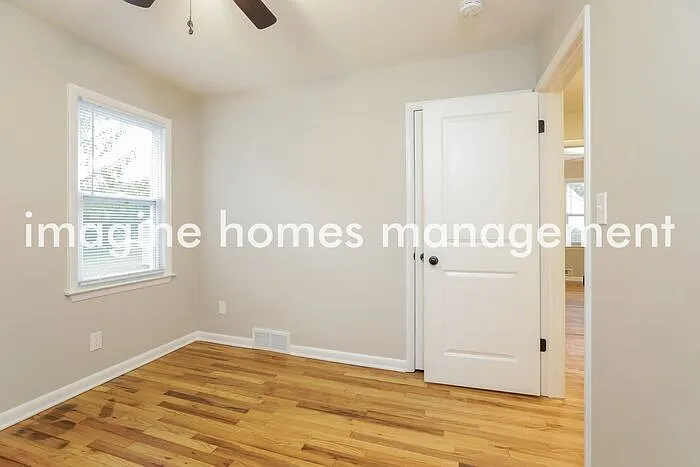 4626 Silverdale Rd — Photo 7