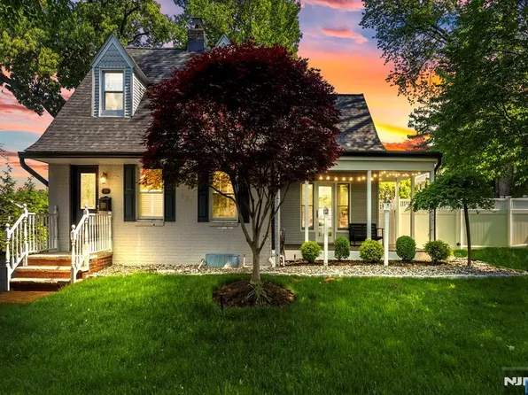 200 Hillside Ave, River Edge, NJ 07661