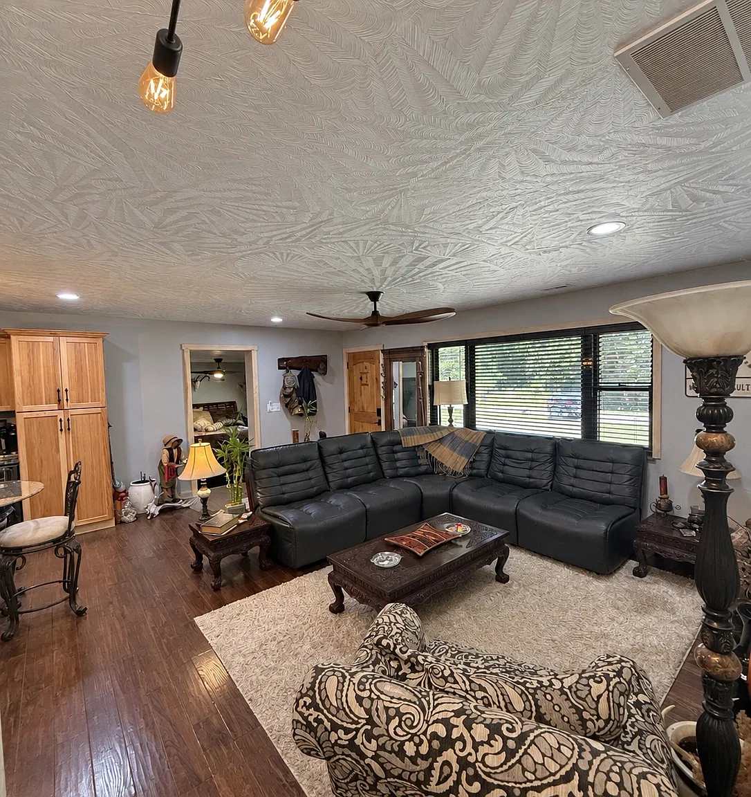3 bed, 1430 sqft, $3,900 — Photo 4
