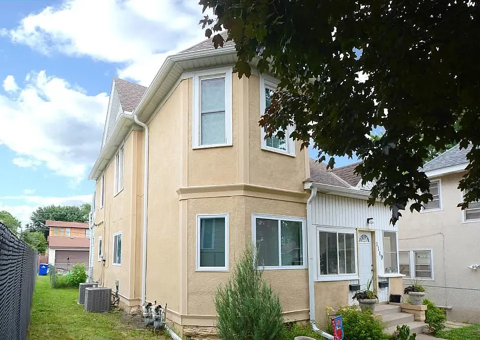 1119 Charles Ave #2