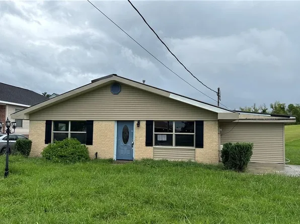 172 Star Pl, Belle Chasse, LA 70037