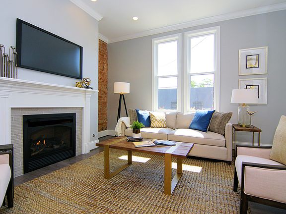 Spacious living room