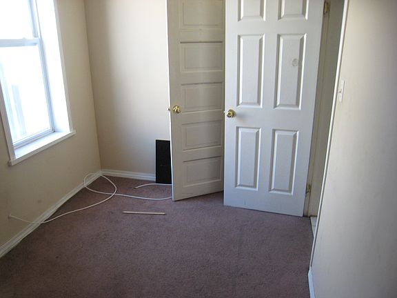 2nd image of 1520 S Komensky Ave APT 3