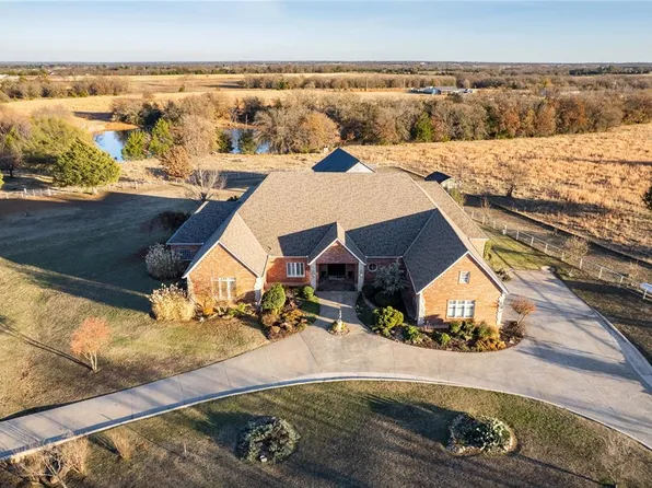 18301 Drummond Rd, Shawnee, OK 74801