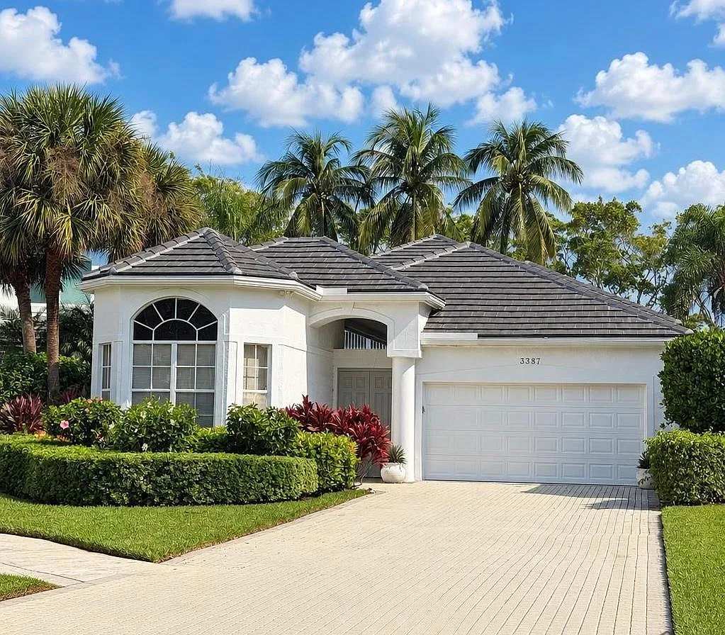 4 bed, 3.5 bath, 3079 sqft, $14,000 — Photo 1