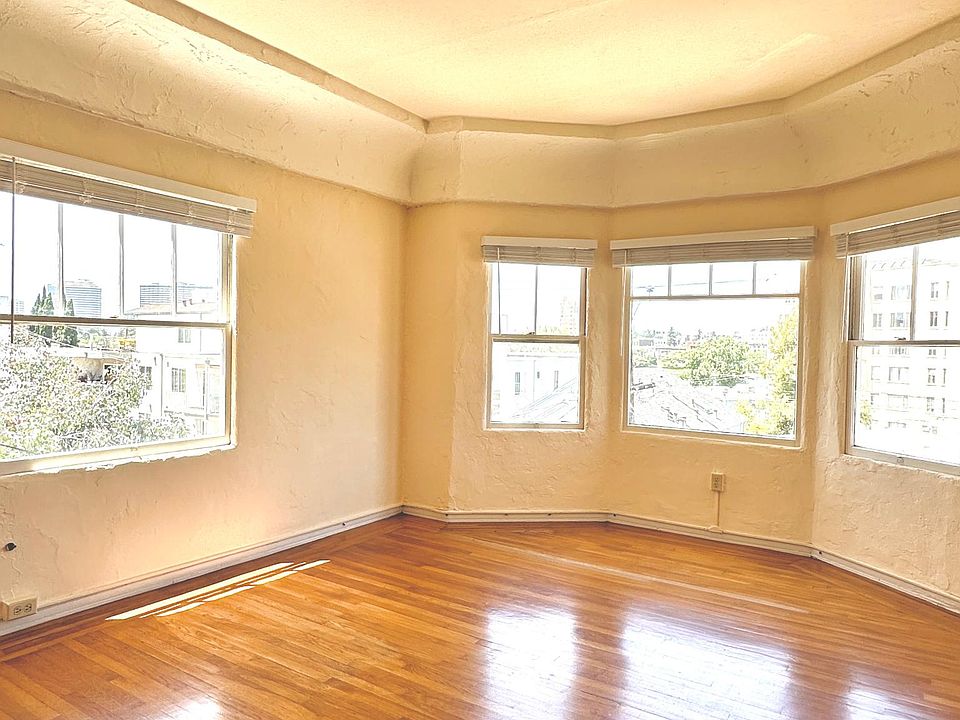 1st image of 468 Stow Ave #9