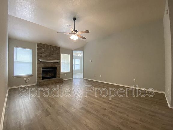 3rd image of 4718 Silver Wood Ct