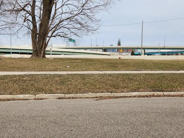 1246 24th St, Detroit, MI 48216