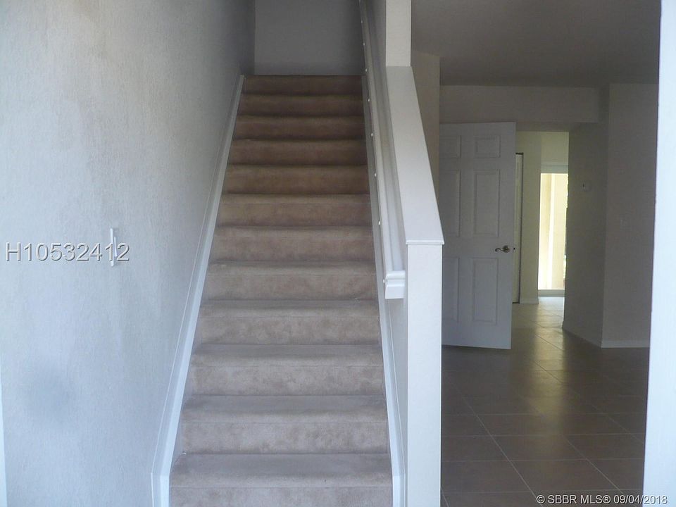 1st image of 5960 Glasgow Way
