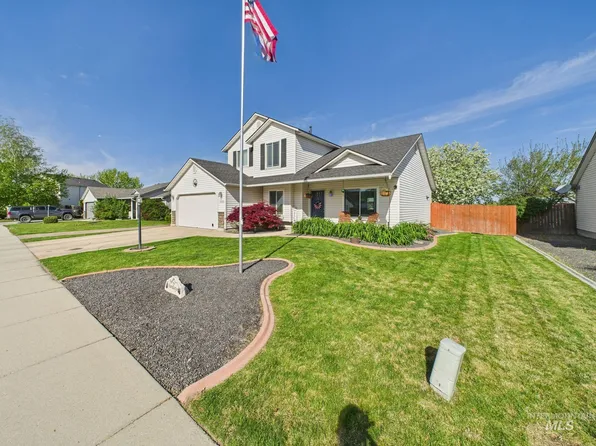 3006 Queen Anne Dr, Emmett, ID 83617