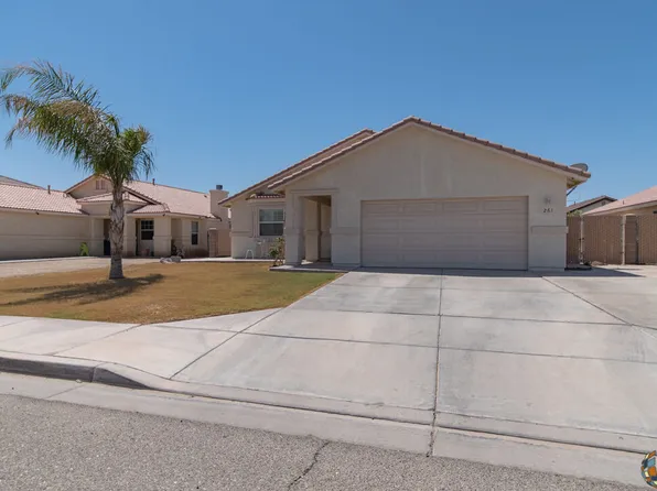 261 Cozumel Dr, Imperial, CA 92251