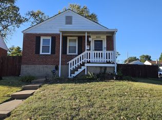 2801 Mohattan Ln, Saint Louis, MO 63125