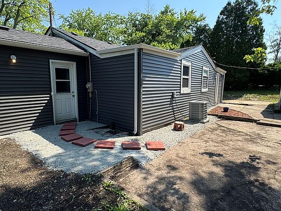 5th image of 3517 Flossmoor Rd