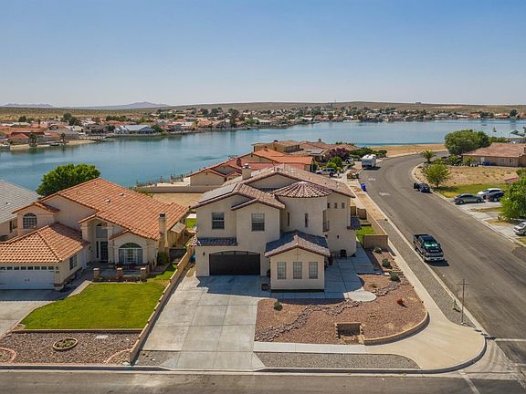 3rd image of 26394 Corona Dr